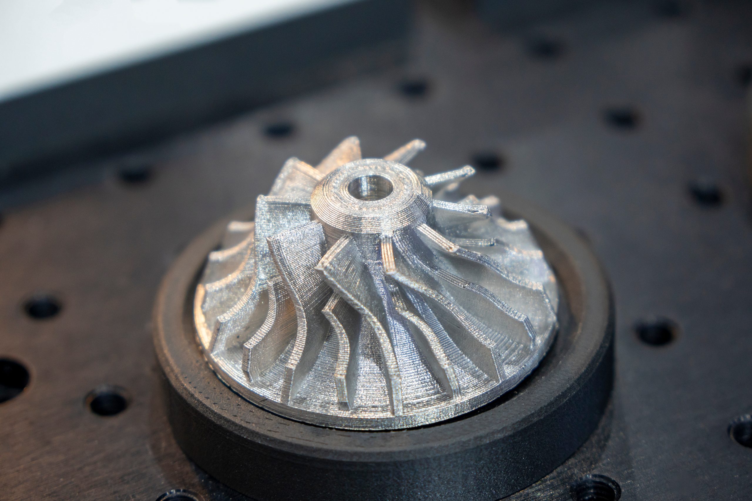 The high technology metal 3D printing turbine parts.